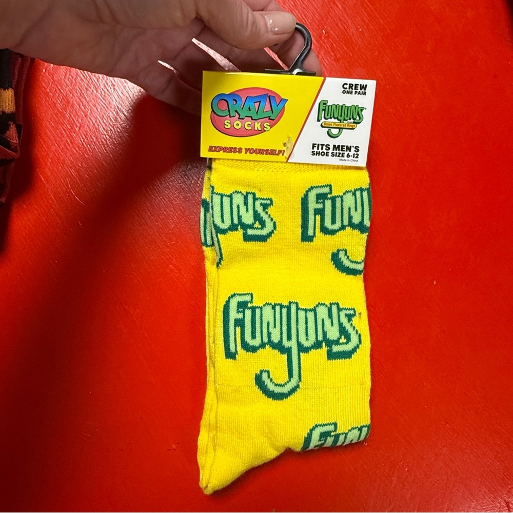 NWT CRAZY SOCKS EXPRESSION YOURSELF CHIPS FUNYUNS SIZE 6-12